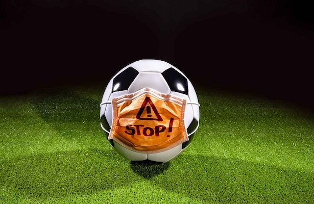 Imagen que contiene pasto, competencia de atletismo, campo, naranja

Descripción generada automáticamente